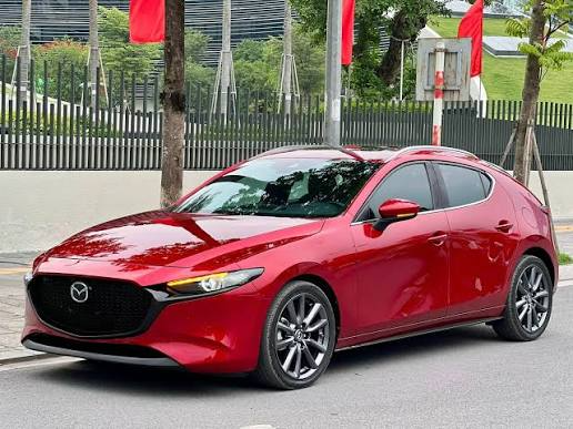 Mazda 3 2023 – Đỏ