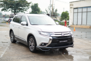 Mitsubishi Outlander 2019 mau Trang anh 1
